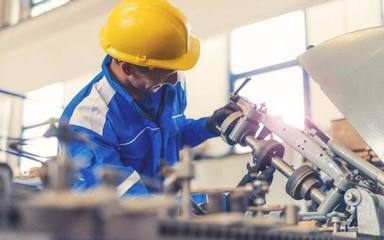 从修理工到电子工程师 计算机维修路上的蜕变与启示